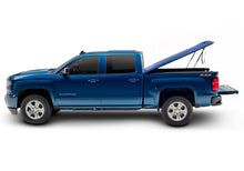 Load image into Gallery viewer, UnderCover 07-13 Chevy Silverado 1500 6.5ft SE Smooth Bed Cover - Ready To Paint